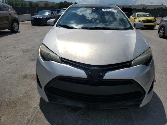 2T1BURHE6HC796949 - 2017 TOYOTA COROLLA L SILVER photo 5