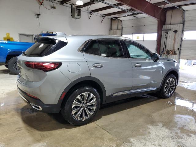 LRBFZME4XRD064165 - 2024 BUICK ENVISION PREFERRED ვერცხლისფერი ფოტო 3