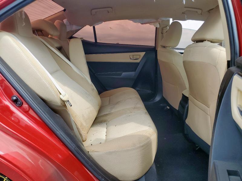 5YFBURHE1JP741394 - 2018 TOYOTA COROLLA L RED photo 11