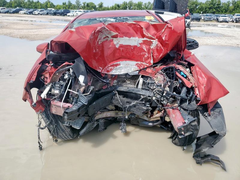 5YFBURHE1JP741394 - 2018 TOYOTA COROLLA L RED photo 5