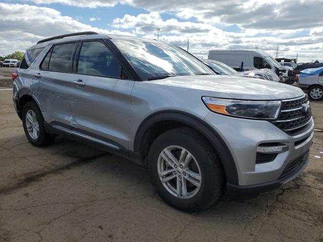 1FMSK8DH4PGB82204 - 2023 FORD EXPLORER XLT Srebrny zdjęcie 4