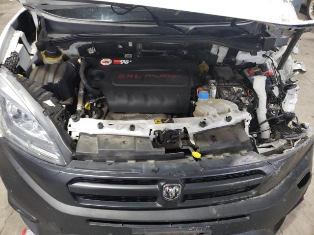 ZFBERFAB6J6L65136 - 2018 RAM PROMASTER თეთრი ფოტო 11