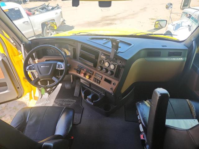 3AKJHHDR0LSLR1512 - 2020 FREIGHTLINER CASCADIA 1 Сары фото 5