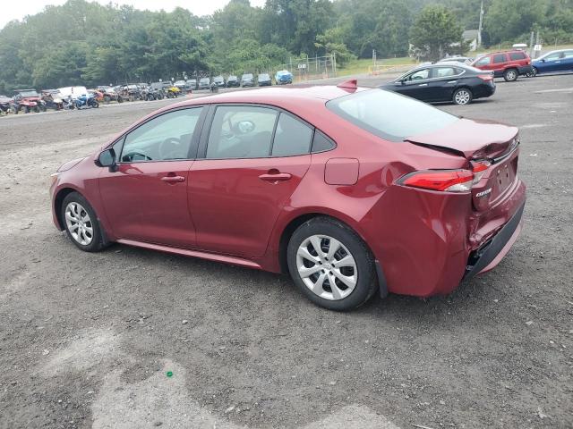 5YFEPMAE2NP380023 - 2022 TOYOTA COROLLA LE RED photo 2