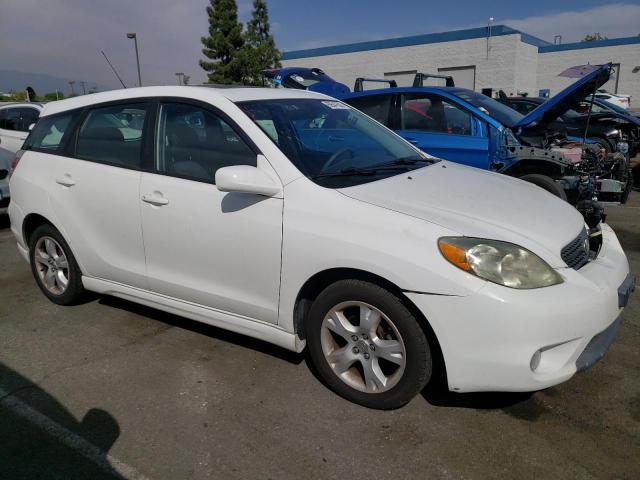 2T1KR32E67C642666 - 2007 TOYOTA COROLLA MA XR WHITE photo 4