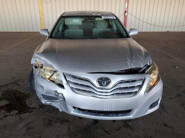 4T1BF3EKXBU176144 - 2011 TOYOTA CAMRY BASE SILVER photo 5