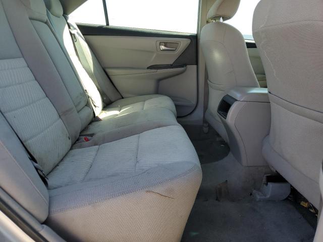 4T1BF1FK0FU080368 - 2015 TOYOTA CAMRY LE SILVER photo 10