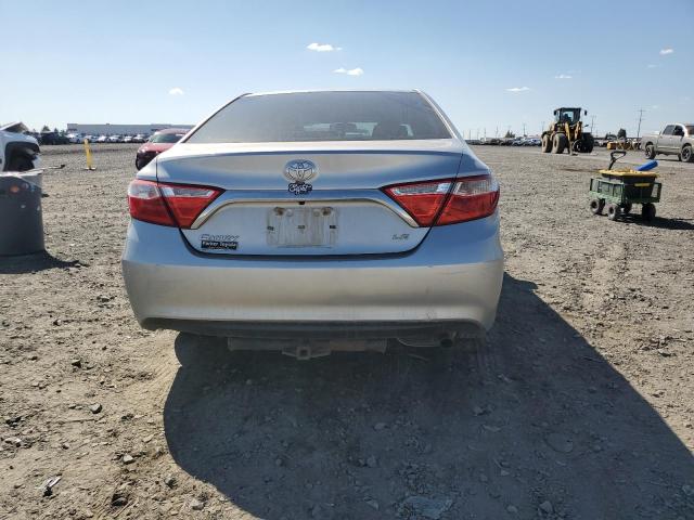 4T1BF1FK0FU080368 - 2015 TOYOTA CAMRY LE SILVER photo 6