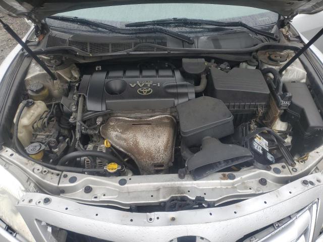 4T1BF3EK1AU048549 - 2010 TOYOTA CAMRY BASE SILVER photo 11