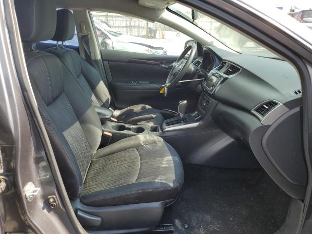 3N1AB7AP4JL620750 - 2018 NISSAN SENTRA S 灰色 照片 7