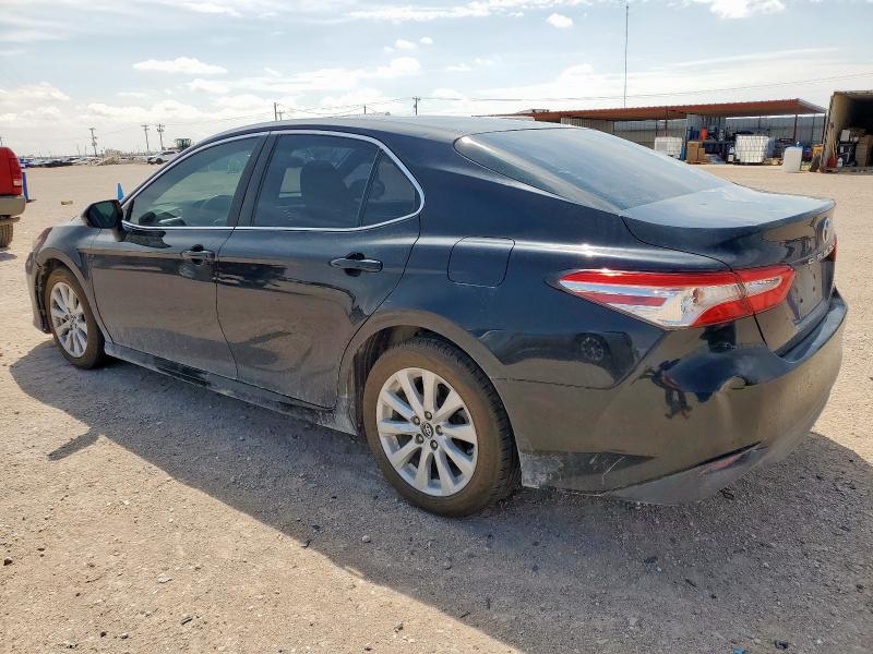 4T1B11HK1JU628849 - 2018 TOYOTA CAMRY L შავი ფოტო 2