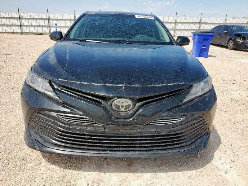 4T1B11HK1JU628849 - 2018 TOYOTA CAMRY L შავი ფოტო 5