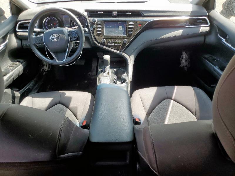 4T1B11HK1JU628849 - 2018 TOYOTA CAMRY L შავი ფოტო 8