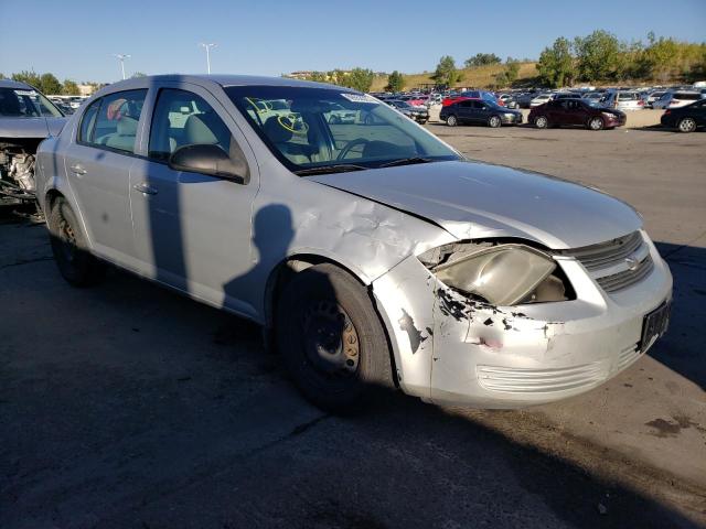 1G1AK58F887319064 - 2008 CHEVROLET COBALT LS SILVER photo 4