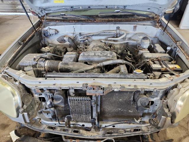 5TBET34195S478447 - 2005 TOYOTA TUNDRA DOUBLE CAB SR5 SILVER photo 11