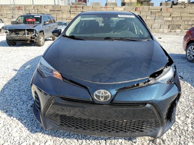 2T1BURHE5JC092456 - 2018 TOYOTA COROLLA L ლურჯი ფოტო 5