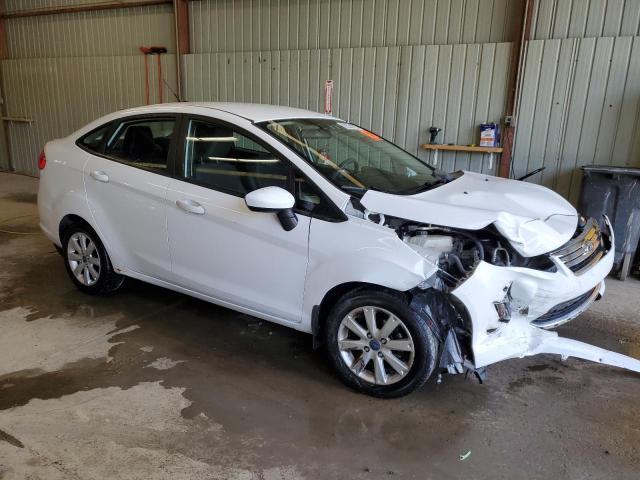 3FADP4BJ3CM123535 - 2012 FORD FIESTA SE WHITE photo 4