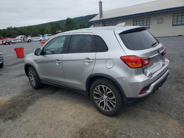 JA4AP3AU4KU008241 - 2019 MITSUBISHI OUTLANDER ES SILVER photo 2