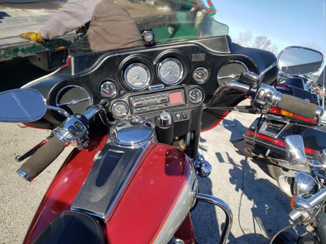 1HD1FCW154Y600328 - 2004 HARLEY-DAVIDSON FLHTCUI 双色 照片 5