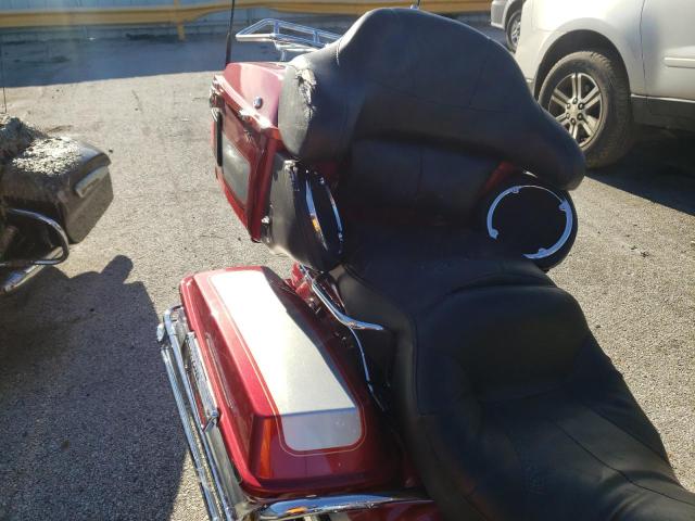 1HD1FCW154Y600328 - 2004 HARLEY-DAVIDSON FLHTCUI 双色 照片 6