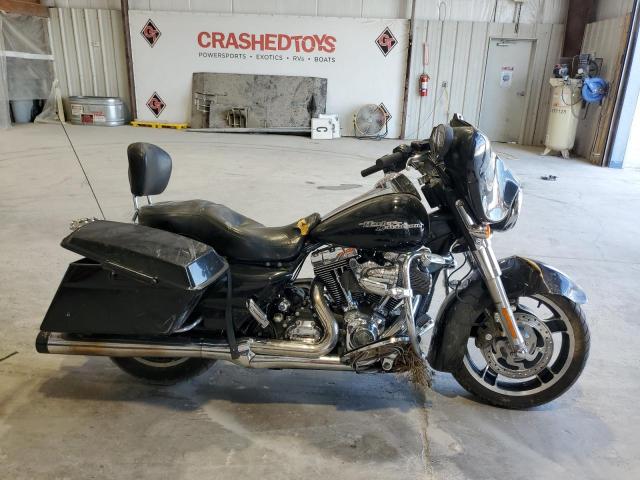 2011 HARLEY-DAVIDSON FLHX, 