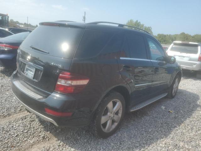 4JGBB8GB2AA576138 - 2010 MERCEDES-BENZ ML 350 4MATIC BLACK photo 3