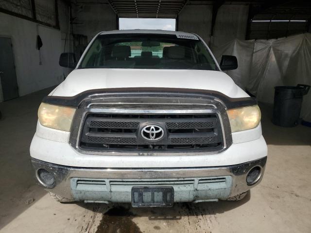 5TFUW5F19BX197581 - 2011 TOYOTA TUNDRA DOUBLE CAB SR5 WHITE photo 5