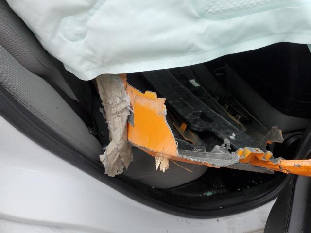 1G1JA6SH6D4135756 - 2013 CHEVROLET SONIC LS İki rəngli foto 10