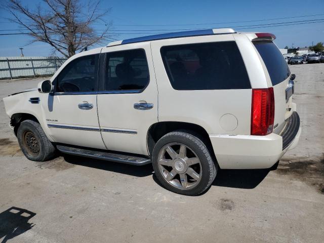 1GYFK63838R171674 - 2008 CADILLAC ESCALADE LUXURY WHITE photo 2