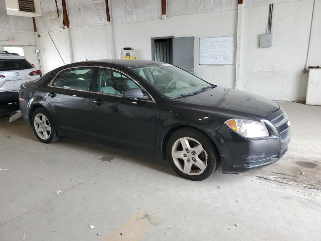 1G1ZB5EBXAF300547 - 2010 CHEVROLET MALIBU LS შავი ფოტო 4
