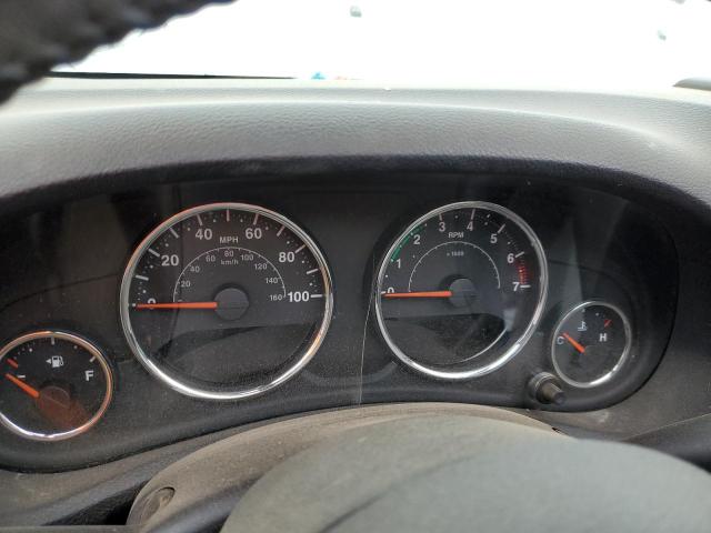 1C4BJWEG8JL832300 - 2018 JEEP WRANGLER U SAHARA WHITE photo 9