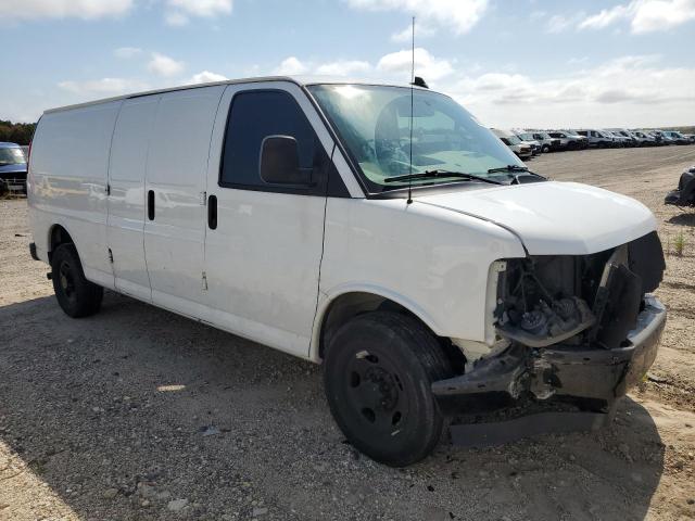 1GCWGBFP7L1147260 - 2020 CHEVROLET EXPRESS G2 WHITE photo 4