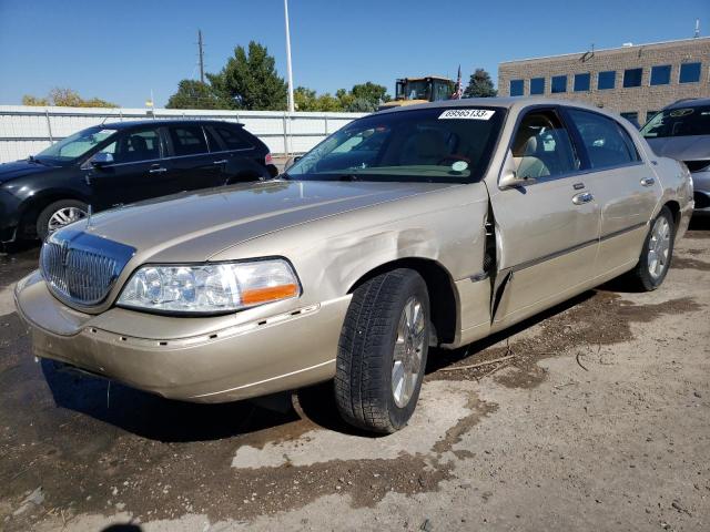 1LNHM82W55Y651247 - 2005 LINCOLN TOWN CAR SIGNATURE LIMITED GOLD photo 1