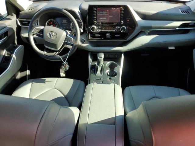 5TDGZRBHXNS228264 - 2022 TOYOTA HIGHLANDER XLE SILVER photo 8