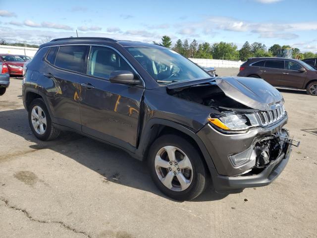3C4NJDBB5KT674790 - 2019 JEEP COMPASS LATITUDE Boz foto 4