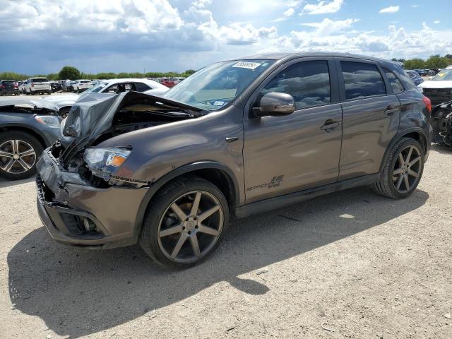 JA4AP3AU0JU022846 - 2018 MITSUBISHI OUTLANDER ES GRAY photo 1