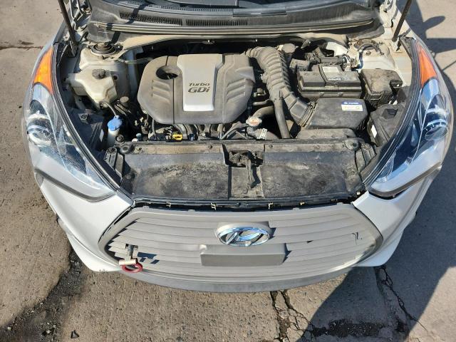KMHTC6AE4GU291585 - 2016 HYUNDAI VELOSTER TURBO SILVER photo 11