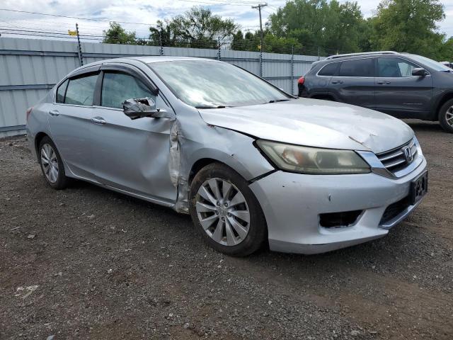 1HGCR2F87FA013909 - 2015 HONDA ACCORD EXL SILVER photo 4