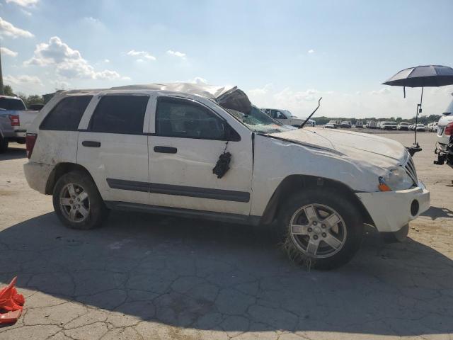 1J4GS48K65C634208 - 2005 JEEP GRAND CHER LAREDO WHITE photo 4