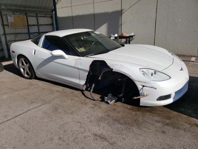 1G1YY26U465133785 - 2006 CHEVROLET CORVETTE WHITE photo 4