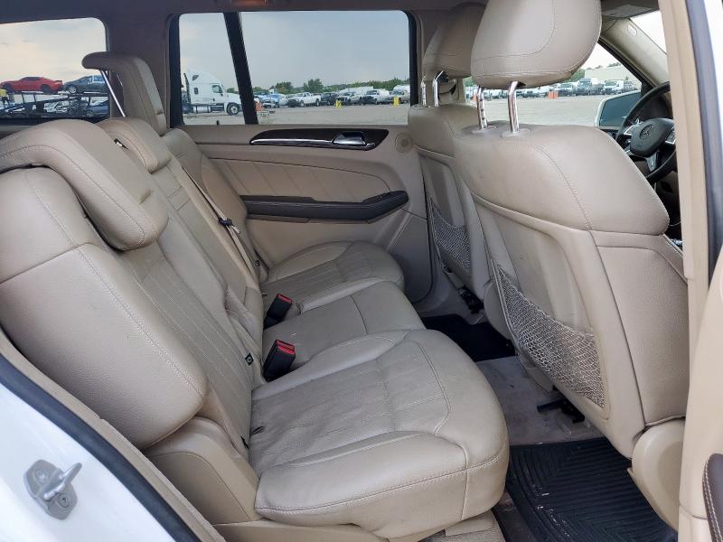 4JGDF6EE2FA578803 - 2015 MERCEDES-BENZ GL 450 4MATIC WHITE photo 11