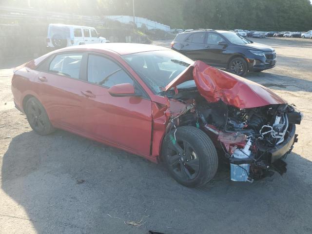 5NPLS4AG1NH065721 - 2022 HYUNDAI ELANTRA SEL RED photo 4