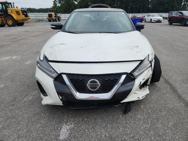1N4AA6AV8KC376533 - 2019 NISSAN MAXIMA S WHITE photo 5