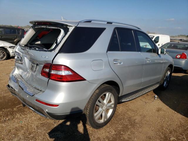 4JGDA5HB0CA022320 - 2012 MERCEDES-BENZ ML 350 4MATIC SILVER photo 3