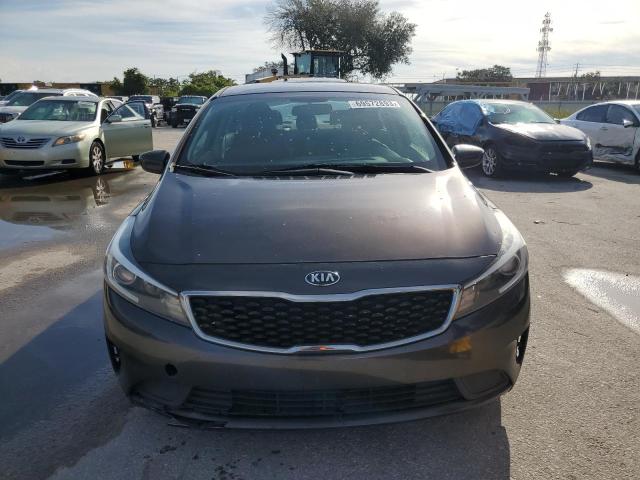 3KPFL4A72HE016059 - 2017 KIA FORTE LX BROWN photo 5