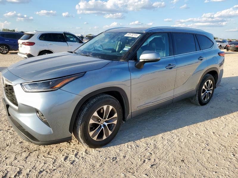 2021 TOYOTA HIGHLANDER XLE, 