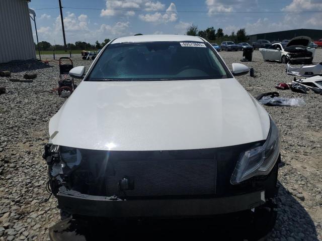 5XXGT4L35KG365150 - 2019 KIA OPTIMA LX Weiß Foto 5