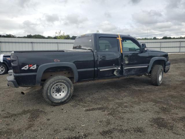 1GCHK23U84F114144 - 2004 CHEVROLET SILVERADO K2500 HEAVY DUTY BLACK photo 3