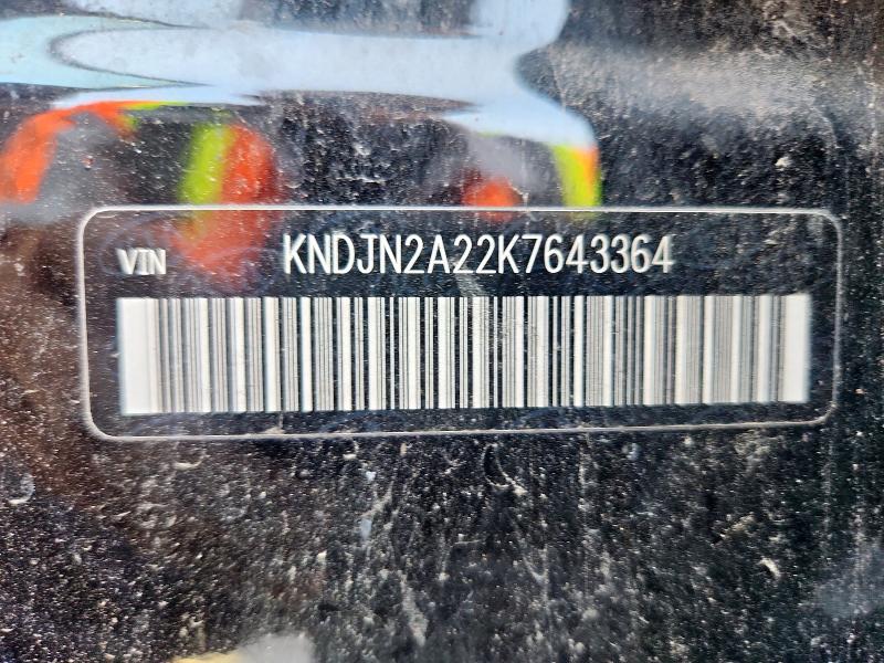 KNDJN2A22K7643364 - 2019 KIA SOUL BLACK photo 12