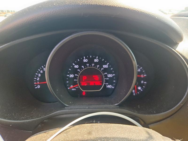 KNDJN2A22K7643364 - 2019 KIA SOUL BLACK photo 9